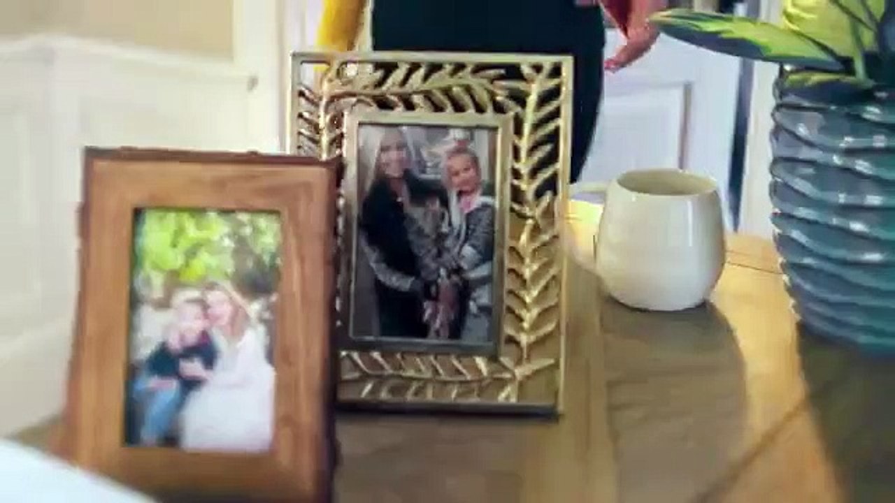 Christina on the Coast - Se3 - Ep01 HD Watch HD Deutsch