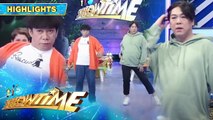 MC and Lassy show their 'Sexy Babe' strut walk on the It's Showtime stage! | It's Showtime