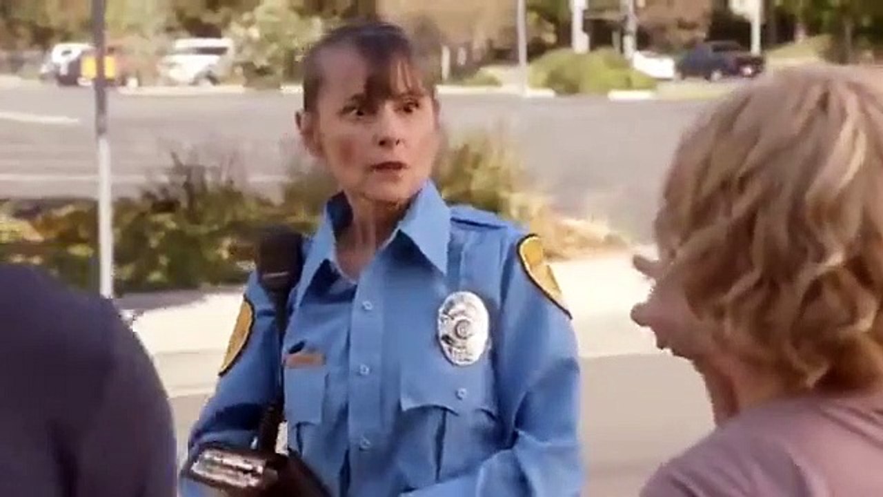 Raising Hope - Se4 - Ep05 - Extreme Howdy's Makeover HD Watch HD Deutsch