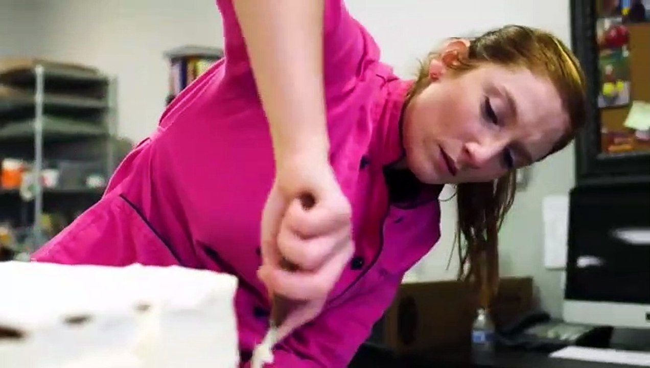 Crazy Cakes - Se3 - Ep12 - Dinosaurs and Golden Gate Cakes HD Watch HD Deutsch