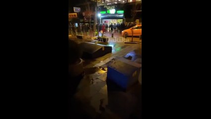 Vatandaşlar bu sabah ESK Kızılay Sakarya mağazasından 1 kilo ucuz et alabilmek için sabahın 5’inde kuyruğa girdi