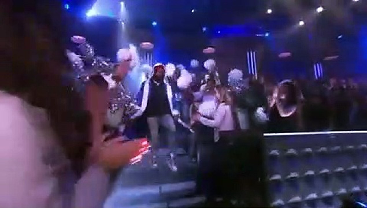 Drop the Mic - Se2 - Ep02 - Shawn Mendes vs. Odell Beckham Jr. $$ Molly Ringwald vs. Jon Cryer HD Watch HD Deutsch