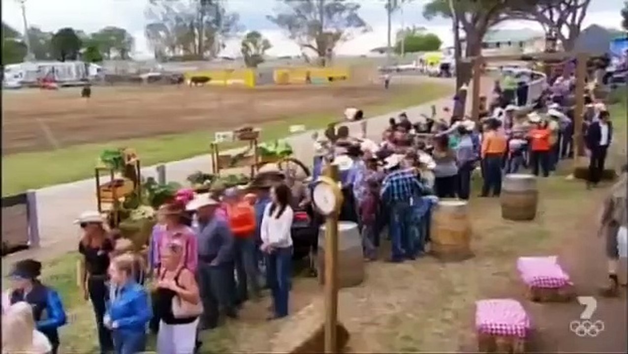 Gogglebox Australia - Se3 - Ep01 HD Watch HD Deutsch