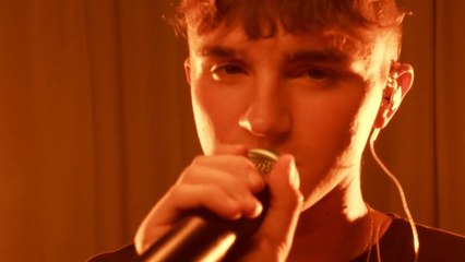 Harry Hatcher - somebody else's bed (Live Performance)