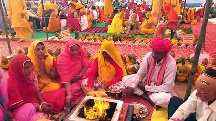 प्रभातफेरी में गूंजा... नशा नाश की जड़ है भाई इसने ही आग लगाई...