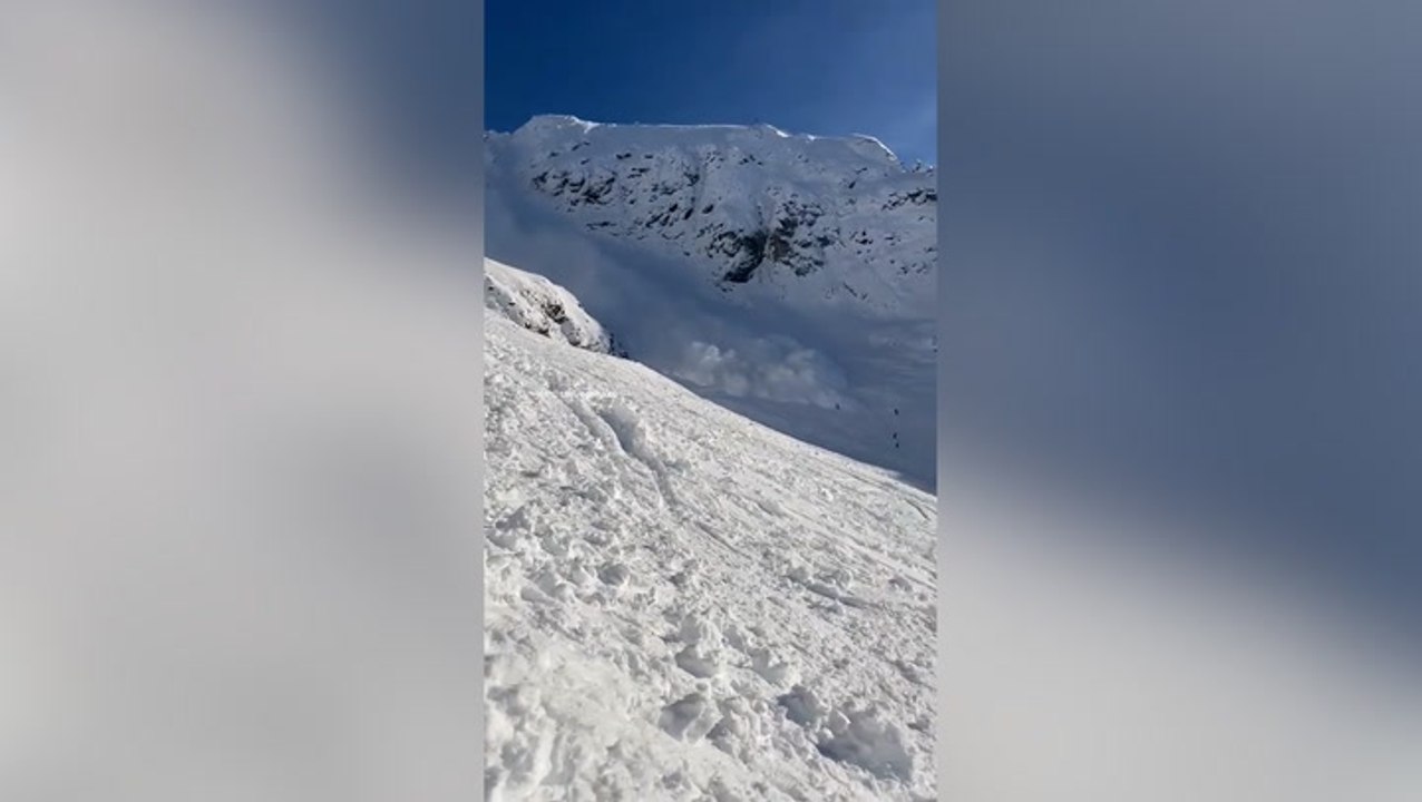Moment skiers are engulfed by massive avalanche in Austrian mountains