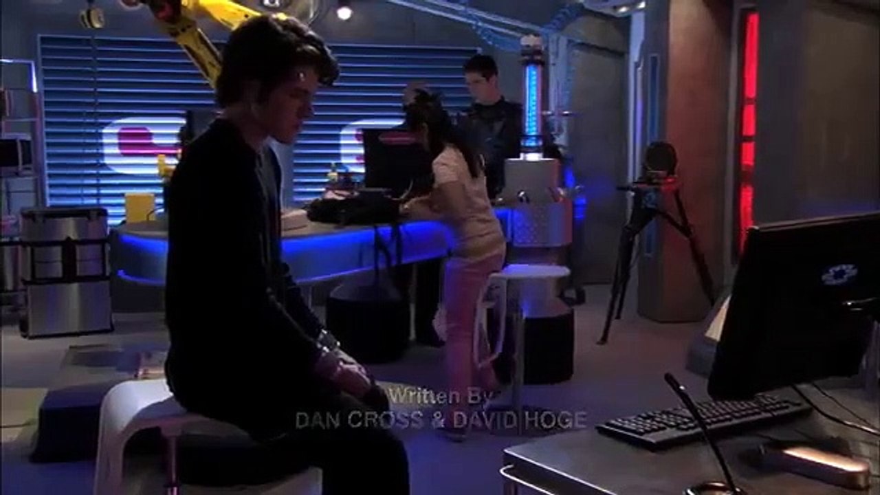 Aaron Stone - Se2 - Ep09 - Pack-Man HD Watch