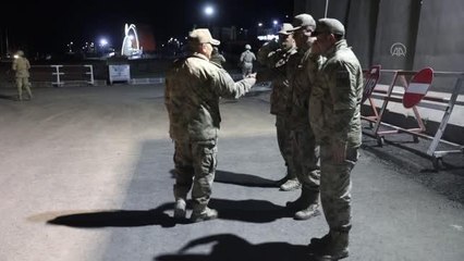 Vali Vekili Karakaş görev başındaki personelin yeni yılını kutladı