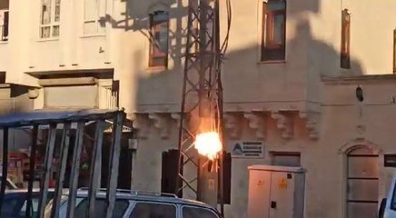 ŞANLIURFA'DA, TRAFODAKİ PATLAMA KAMERADA