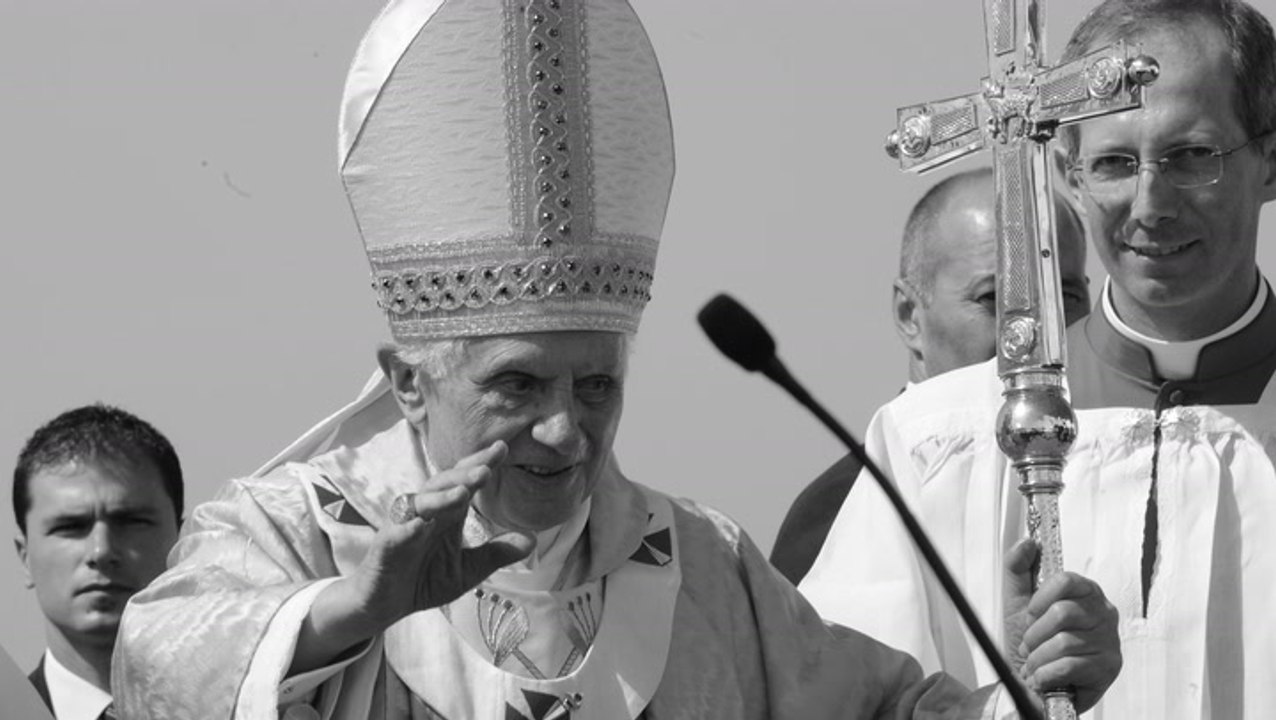 Papst Benedikt ist tot