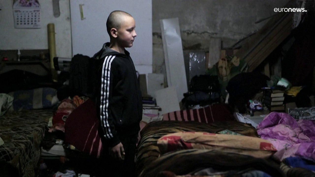 شاهد: أطفال قرب جبهات القتال في أوكرانيا