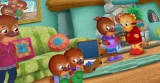 Daniel Tiger's Neighborhood Daniel Tiger’s Neighborhood S04 E008 Jodi’s Mama Travels for Work / The Tiger Family Babysits