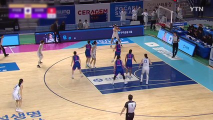 김단비 트리플더블...선두 우리은행, 13연승 질주 / YTN