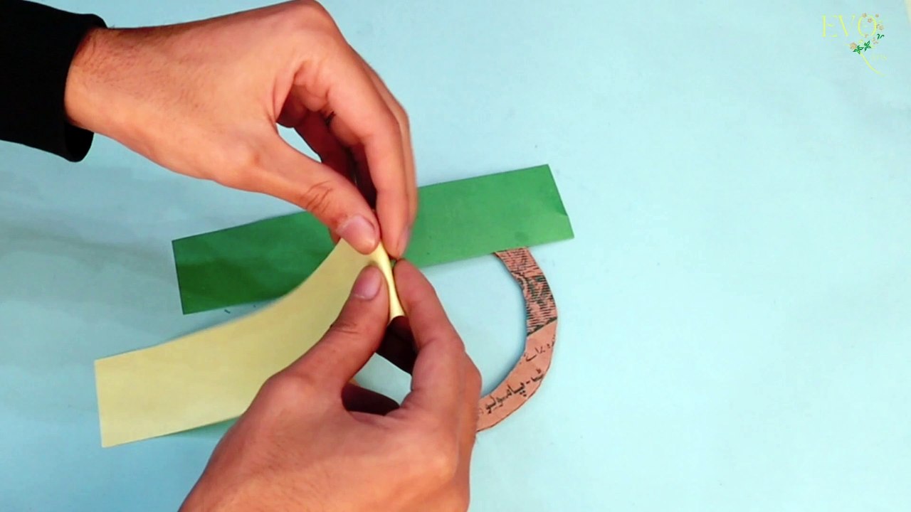 Paper Flowers using Origami paper - DIY Christmas day Gift #shorts #diy #craft