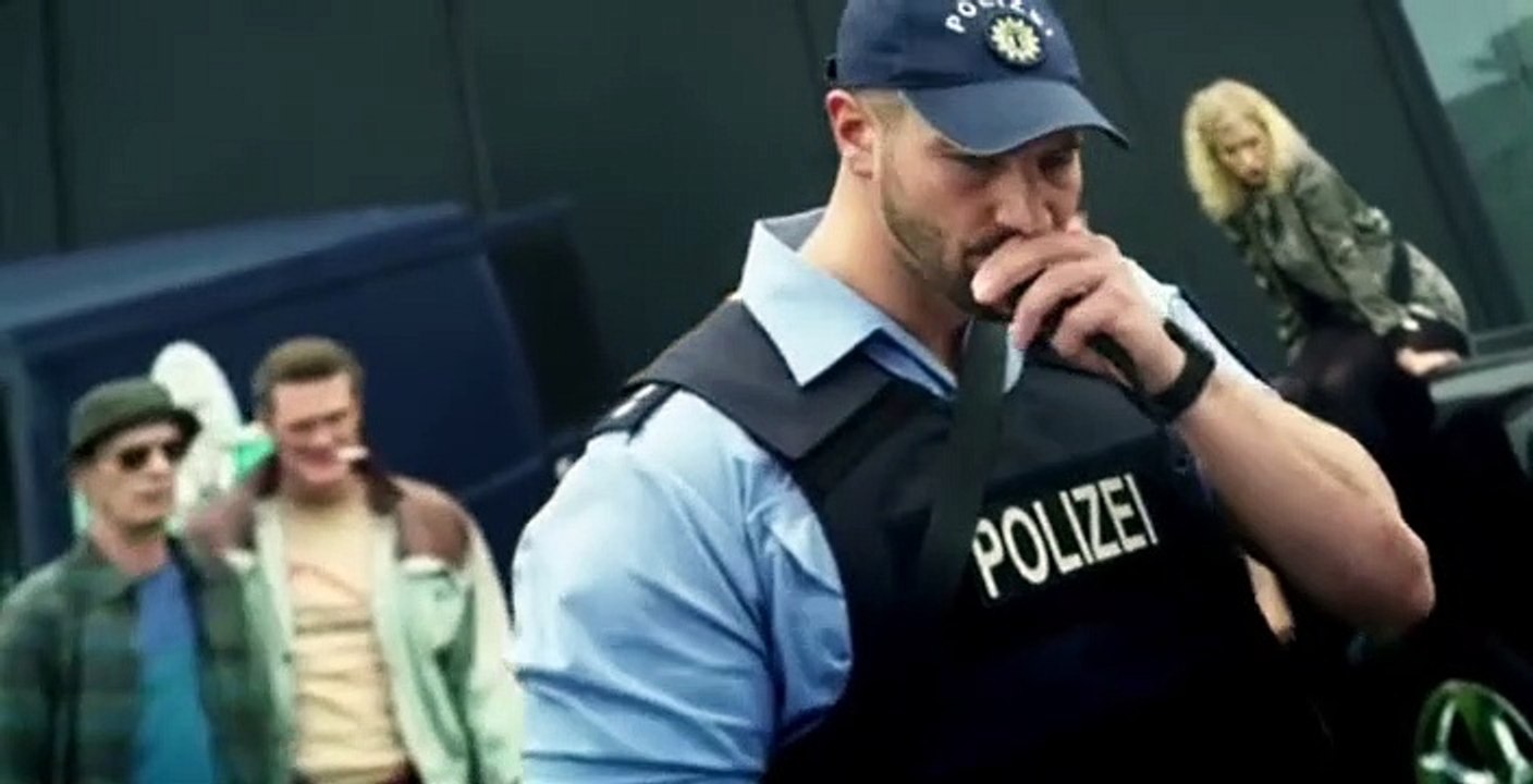 8 Days S01 E05