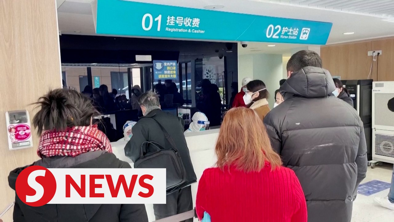 China hospitals 'overwhelmed' by Covid surge