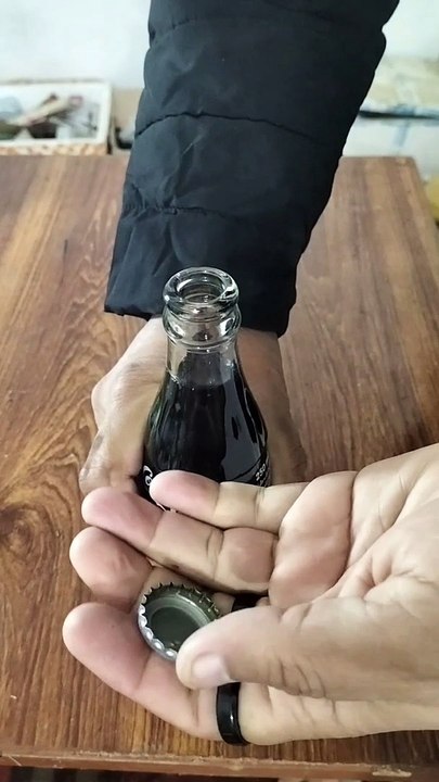 coca-cola opening on rings .