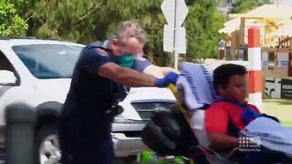Paramedics - Se3 - Ep10 HD Watch HD Deutsch