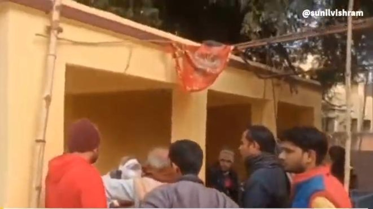कोहरे का कहर,खायीं में पलटा ऑटो, आधा दर्जन घायल