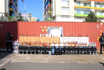 DİYARBAKIR'DA 5 BİN LİTRE ETİL ALKOL ELE GEÇİRİLDİ