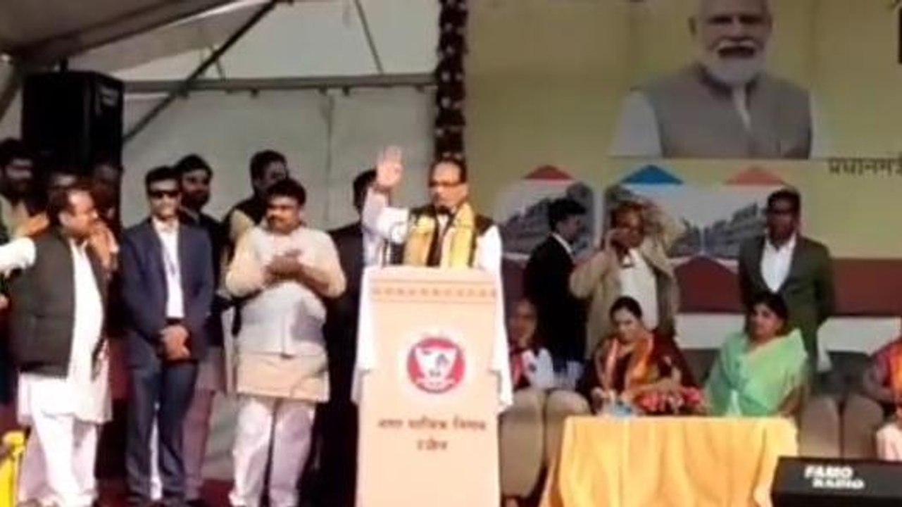 मुख्यमंत्री का बयान: माफियाओं से मुक्त जमीन पर बनेंगे गरीबों के मकान