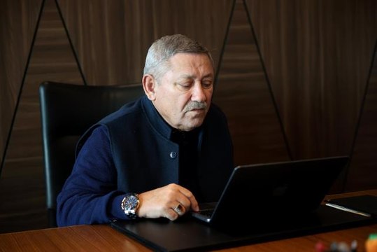 İbn Haldun Üniversitesi Mütevelli Heyeti Başkanı Gündüz AA'nın Yılın Fotoğrafları oylamasına katıldı