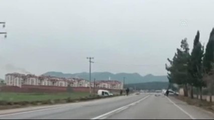 GAZİANTEP - Kamyonet ile otomobilin çarpıştığı kazada 2 kişi yaralandı