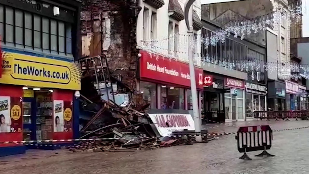 North West news update 27 Dec 2022: Blackpool fire results in building collapse