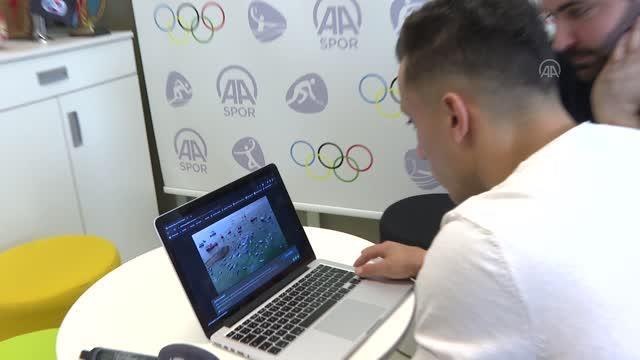 Dünya cimnastik şampiyonu Adem Asil, AA'nın Yılın Fotoğrafları oylamasına katıldı