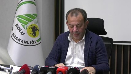 Bolu Belediyesi'nde Başkan Tanju Özcan'ın Makamı Önünde Taşkınlık Çıkartan Bıçaklı Saldırgan Gözaltına Alındı