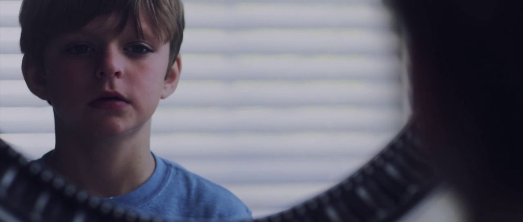 Blue Hour video Dailymotion