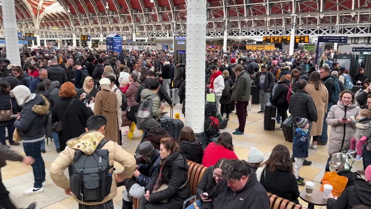 London Paddington packed on Bank Holiday as engineering delays post-strike trains
