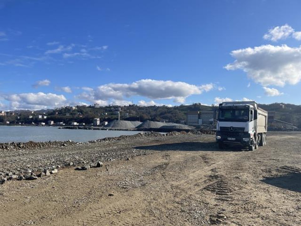 İyidere Lojistik Limanı'nın 18 ayda tamamlanması hedefleniyor