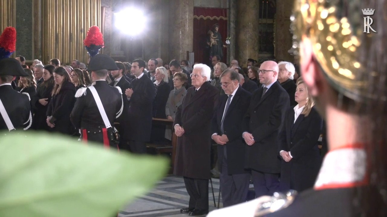 Mattarella ai funerali di Stato di Frattini