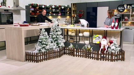 سلطة جبنة الفيتا والحمص الحب