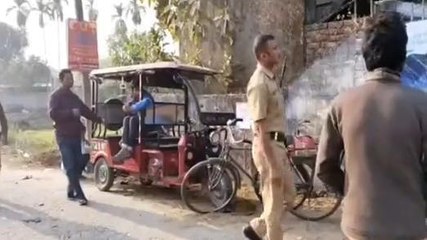 বিষ খেয়ে আত্মহত্যার হুমকি প্রধানের! আটক করে বিক্ষোভে সামিল স্থানীয়রা; জানুন বিশদে