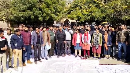 आरोपियों की गिरफ्तारी नहीं तो सामूहिक अवकाश पर जाएंगे कार्मिक