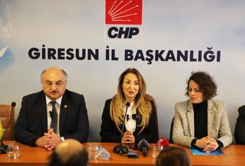 CHP Kadın Kolları Genel Başkanı Nazlıaka, Giresun'da partililerle buluştu