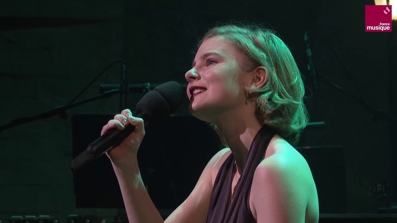 Singin' in the Rain : Singin' in the Rain ( Arthur Freed / Nacio Herb Brown)