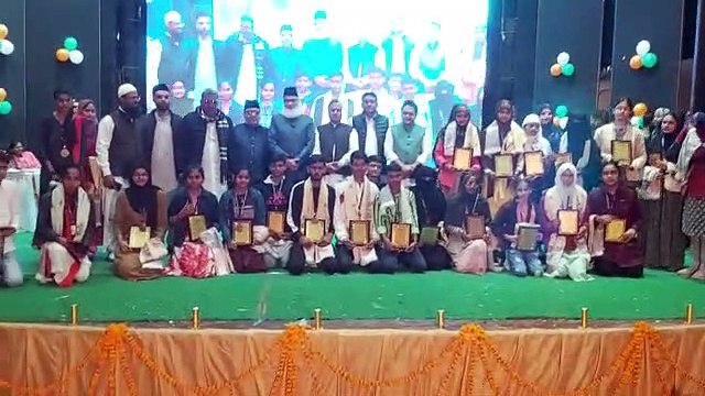 जवाहर रंगमंच पर देशवाली समाज की प्रतिभाओं का सम्मान