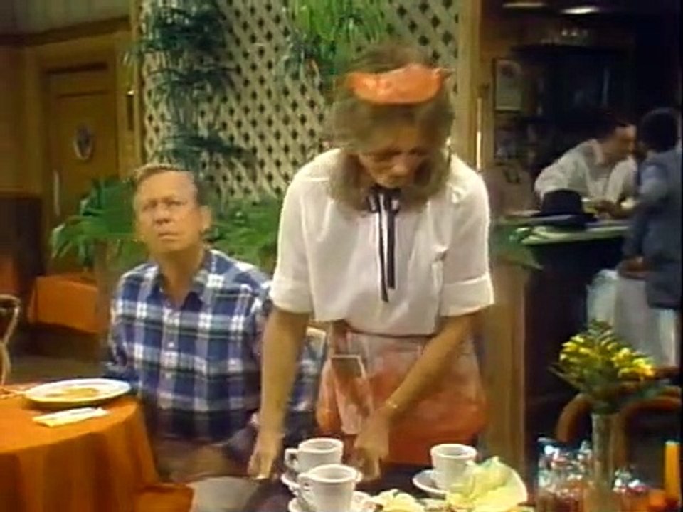 Archie Bunker's Place - Se1 - Ep12 HD Watch HD Deutsch