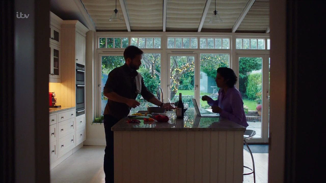 Innocent - Se2 - Ep01 HD Watch HD Deutsch