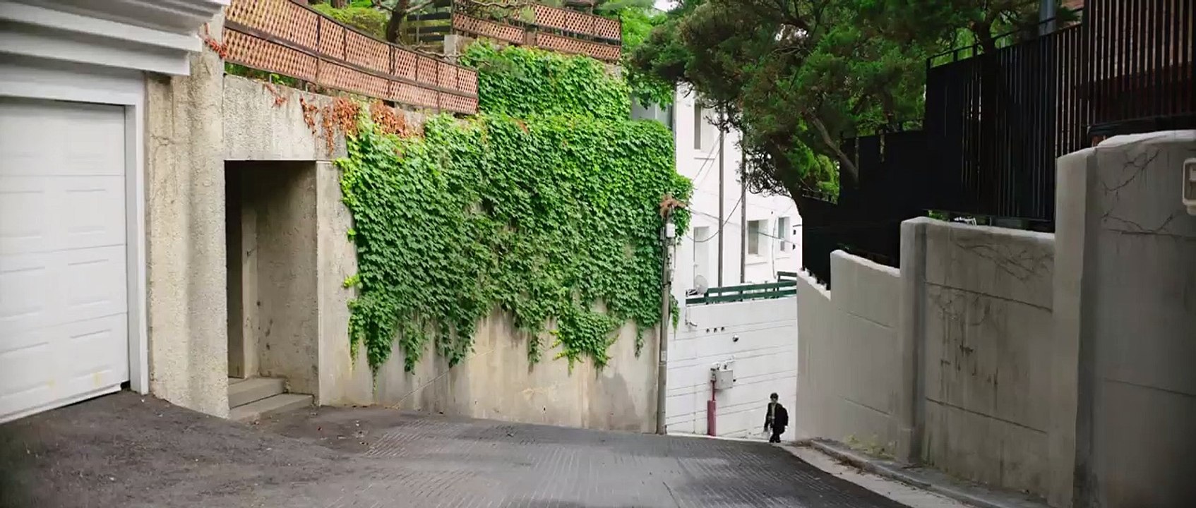 Gisaengchung (Parasite / Parazit) - Trailer [HD] - Song Kang-ho, Lee Sun-kyun, Cho Yeo-jeong, Bong Joon Ho, Han Jin-won