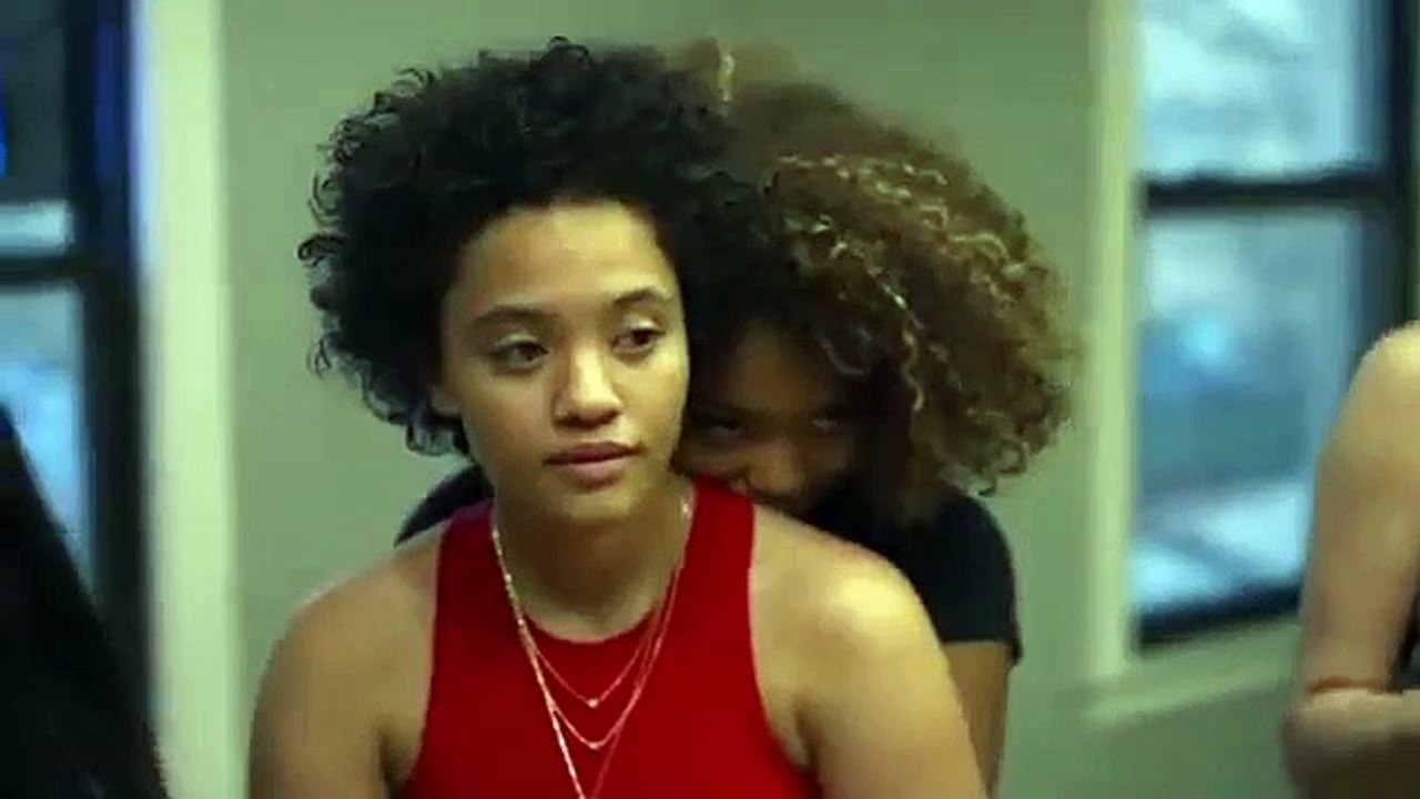 Easy - Se2 - Ep07 - Lady Cha Cha HD Watch HD Deutsch