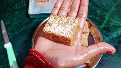 गोंद की बर्फी 1 रोज खालो मजबूत हड्डियां और बिमारी कोसो दूर - Healthy Gond Burfi Recipe