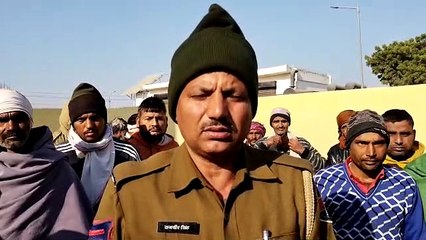 टक्कर से पलटा ट्रैक्टर, चालक की मौत