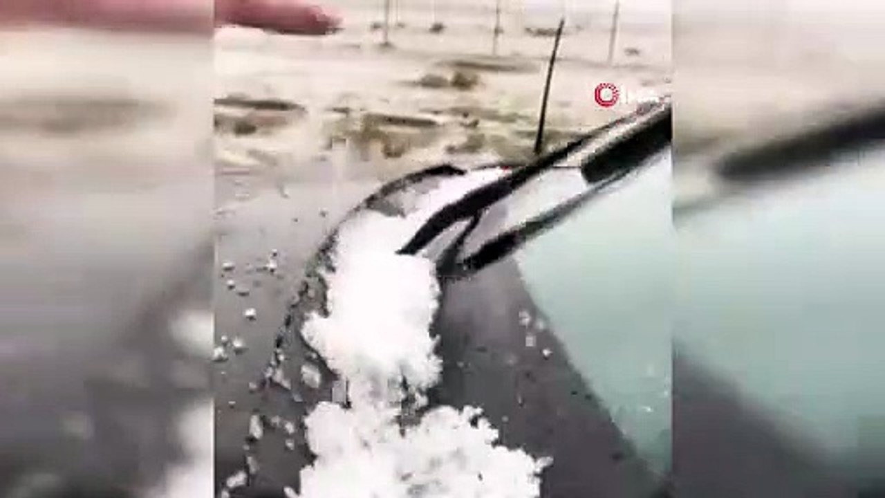 Çöller ülkesi Suudi Arabistan’a kar yağdı!