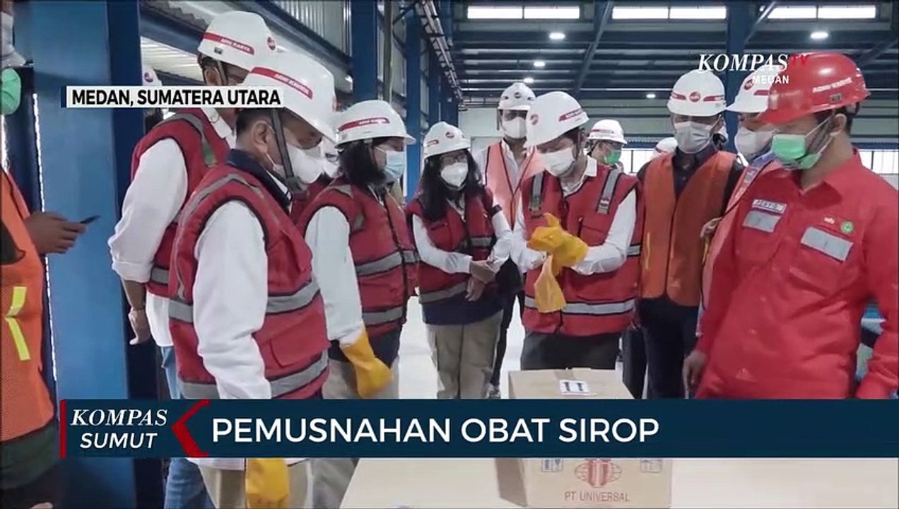 Momen 900 Ribu Botol Obat Sirop Dimusnahkan di Medan