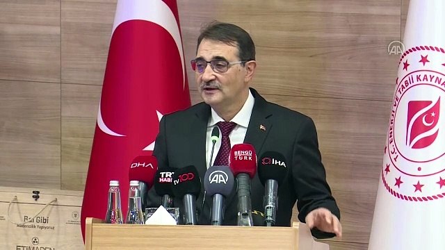 Bakan Dönmez duyurdu: Kütahya Emet'te yeni bor tesisi kuruluyor