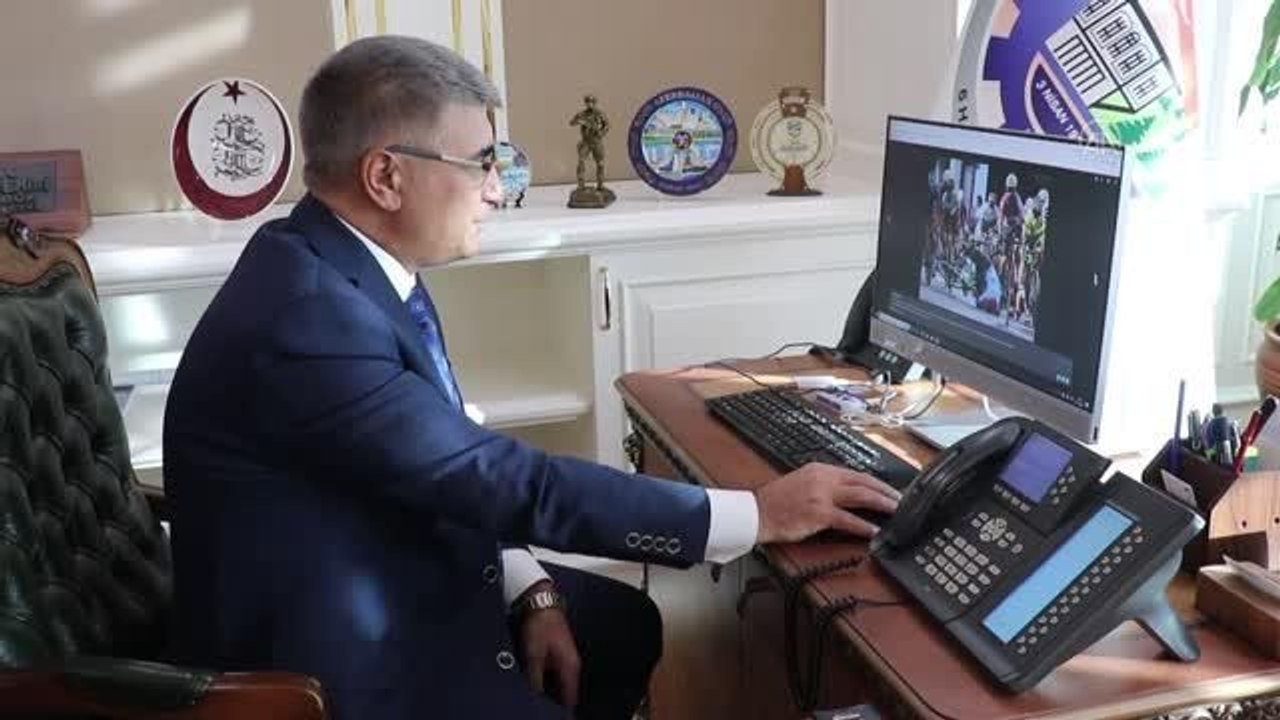 Karabük Valisi Gürel ve Safranbolu Kaymakamı Yazıcı, AA'nın "Yılın Fotoğrafları" oylamasına katıldı